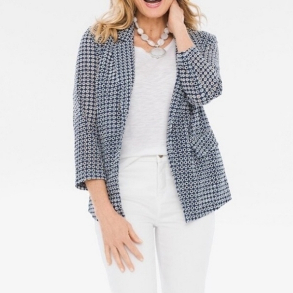 Chicos Blue White Eyelet Single Button Blazer Jacket Size 0 Small 4/6